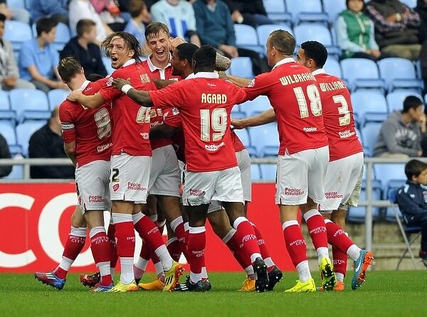 Bristol City Celebrates Marlon Pack's Goal: Sky Bet League One Rivalry at Ricoh Arena (181014)