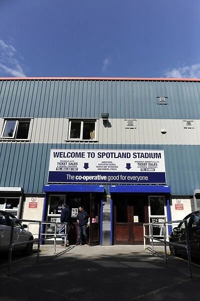 Bristol City vs. Rochdale: Sky Bet League One Clash at Spotland Stadium (August 2014)