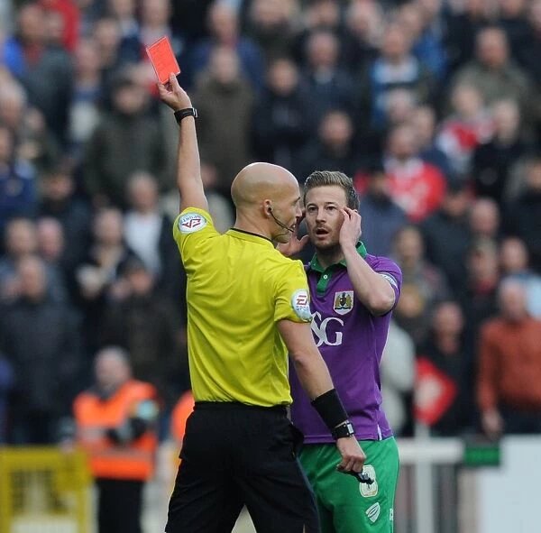 Red Card for Wade Elliott: Swindon Town vs. Bristol City (November 15, 2014)