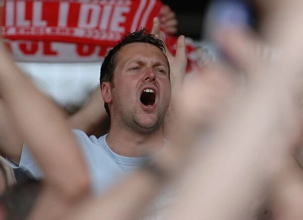 A Sea of Passionate Unity: Bristol City Football Club Fans