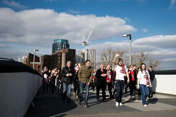 Thousands of Passionate Bristol City Fans Gather at Wembley Stadium for the Johnstones Paint Trophy Final