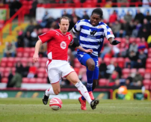 Buy Louis Carey tussles with Jay Emmanuel-Thomas
