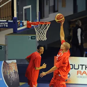 First Team Games Collection: Worcester Wolves v Bristol Flyers BBL Cup
