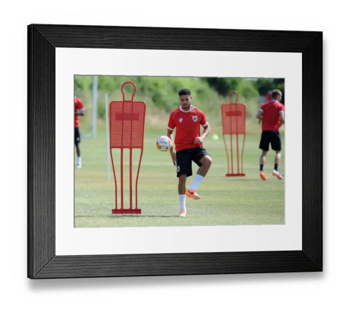 Framed Print : Bristol City Football Club: Derrick Williams in Training (July 2, 2014) Framed Print : Bristol City Football Club: Derrick Williams in Training (July 2, 2014)