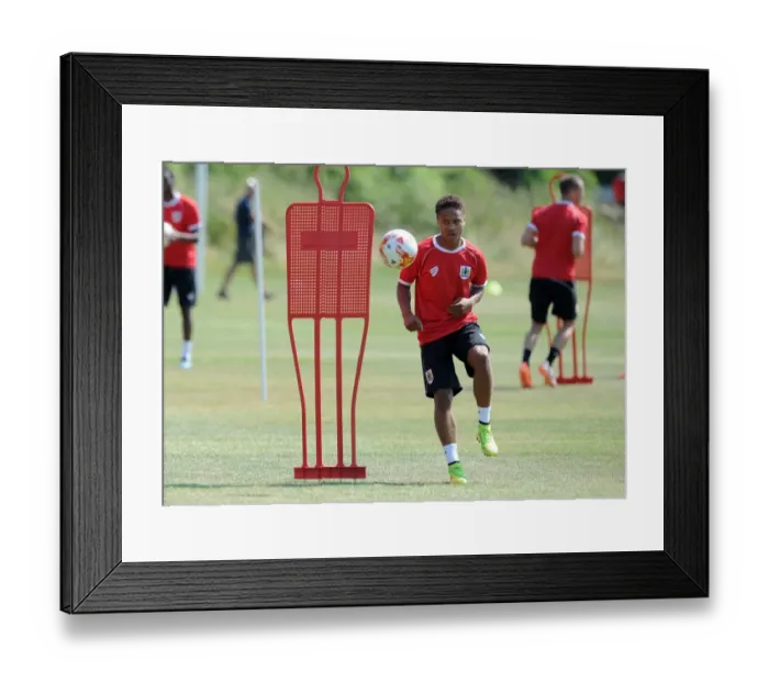 Framed Print : Bristol City's Bobby Reid: Focused Training Intensity (July 2014)