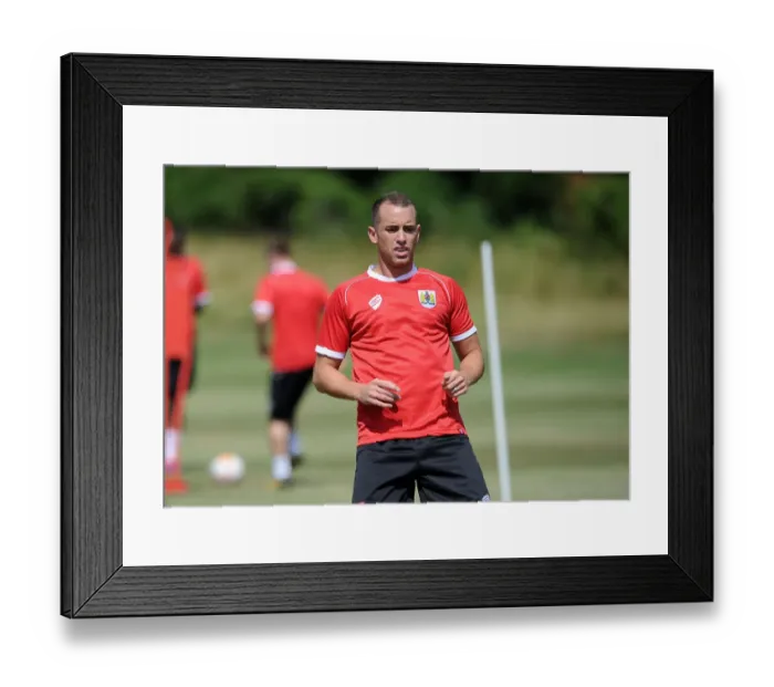 Framed Print : Bristol City's Aaron Wilbraham Training (July 2014) Framed Print : Bristol City's Aaron Wilbraham Training (July 2014)