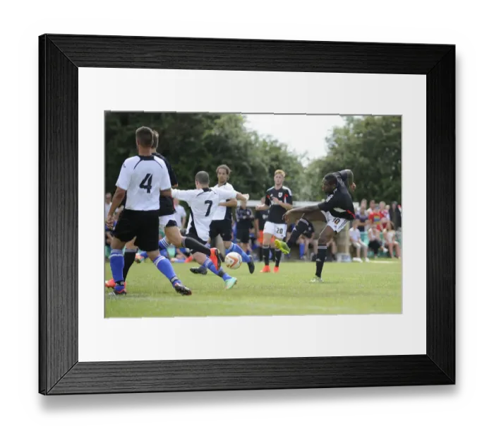 Framed Print : Jay Emmanuel-Thomas Goes for Glory: Portishead Town vs. Bristol City Pre-Season Friendly