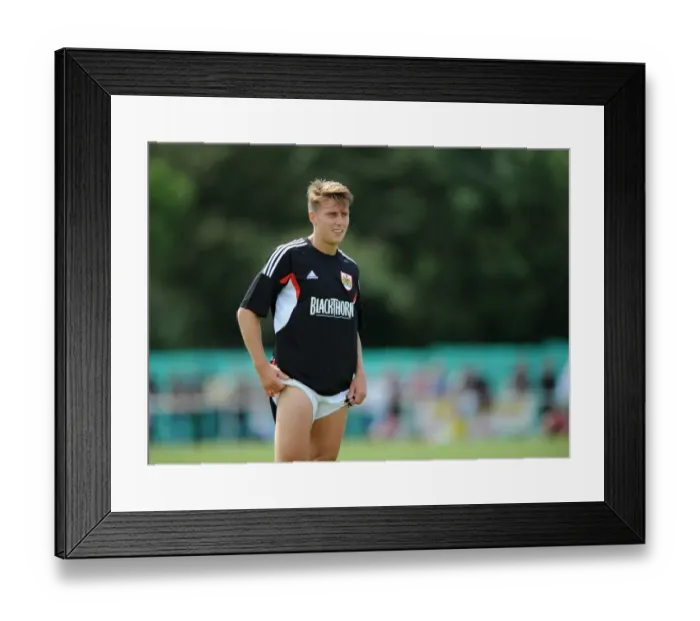 Framed Print : Luke Freeman Makes Bristol City Debut: Portishead Town vs. Bristol City Pre-Season Friendly (July 2014) Framed Print : Luke Freeman Makes Bristol City Debut: Portishead Town vs. Bristol City Pre-Season Friendly (July 2014)