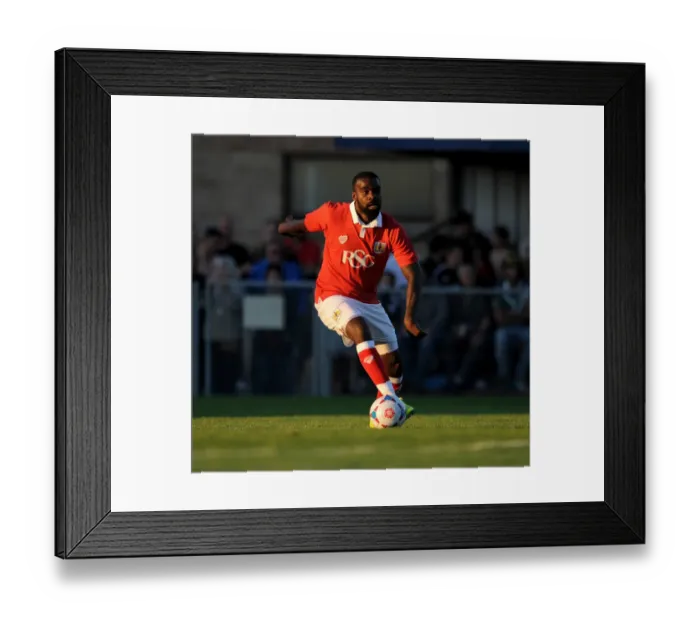 Framed Print : Bristol City's Karleigh Osborne in Pre-Season Action at Weston Super Mare's Woodspring Stadium (09.07.2014) Framed Print : Bristol City's Karleigh Osborne in Pre-Season Action at Weston Super Mare's Woodspring Stadium (09.07.2014)