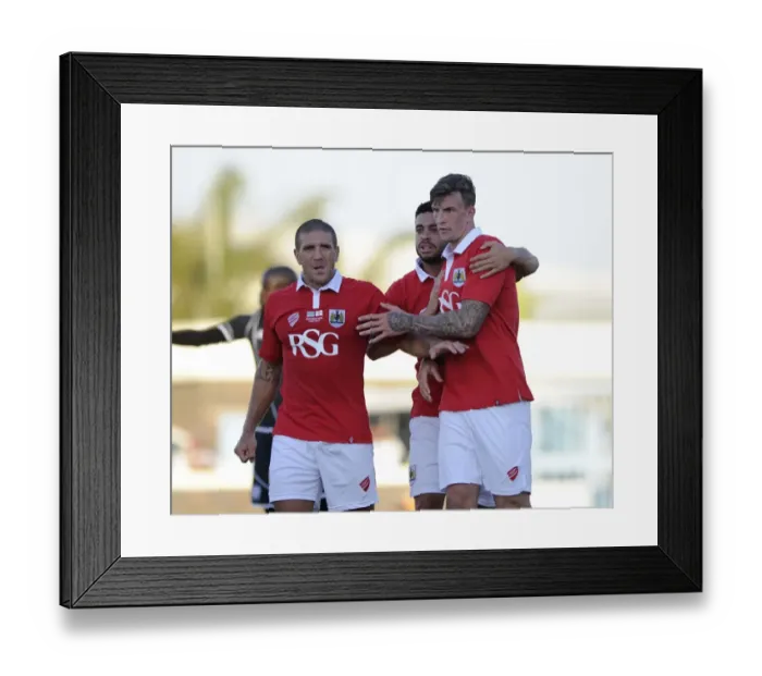 Framed Print : Aden Flint's Goal Celebration: Extension Gunners vs. Bristol City, 2014