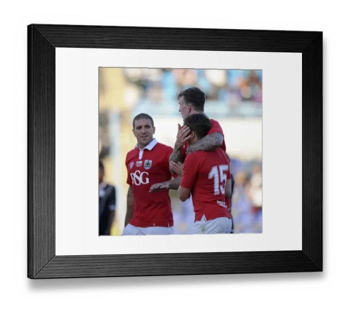 Framed Print : Aden Flint's Euphoric Goal Celebration: Extension Gunners vs. Bristol City (2014) Framed Print : Aden Flint's Euphoric Goal Celebration: Extension Gunners vs. Bristol City (2014)