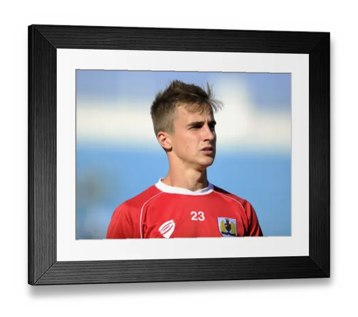 Framed Print : Intense Football Clash: Extension Gunners vs. Bristol City Framed Print : Intense Football Clash: Extension Gunners vs. Bristol City
