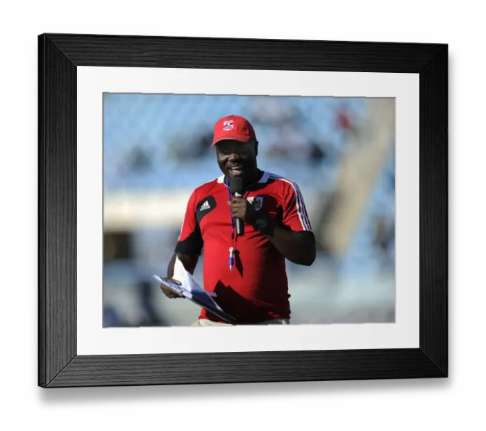 Framed Print : Intense Football Clash: Extension Gunners vs. Bristol City Framed Print : Intense Football Clash: Extension Gunners vs. Bristol City
