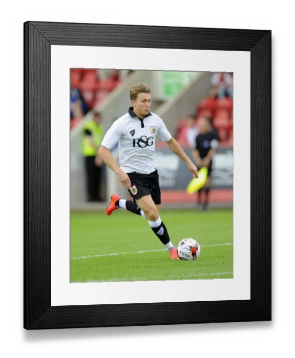 Framed Print : Bristol City's Luke Freeman in Action against Cheltenham Town, 2014 Framed Print : Bristol City's Luke Freeman in Action against Cheltenham Town, 2014