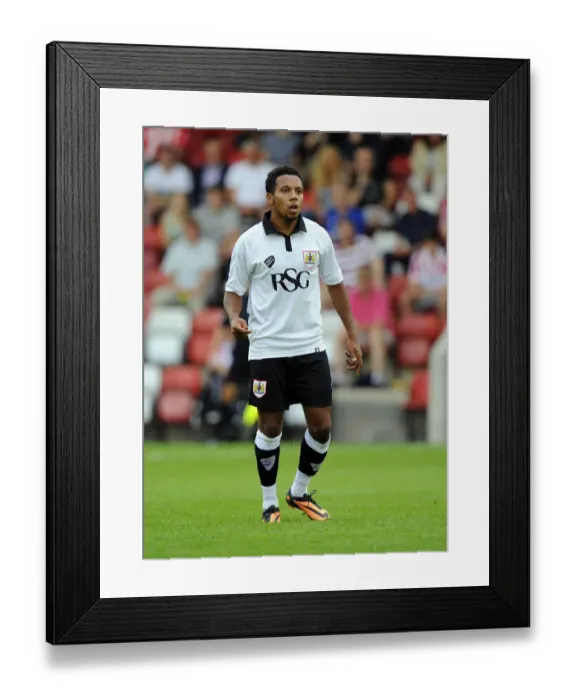 Framed Print : Korey Smith of Bristol City in Action against Cheltenham Town, 2014 Framed Print : Korey Smith of Bristol City in Action against Cheltenham Town, 2014
