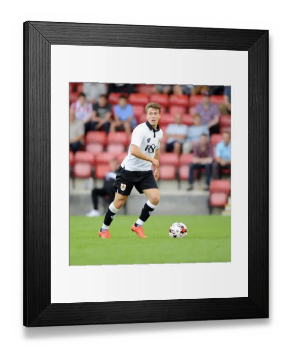 Framed Print : Bristol City's Luke Freeman in Action against Cheltenham Town, 2014 Framed Print : Bristol City's Luke Freeman in Action against Cheltenham Town, 2014