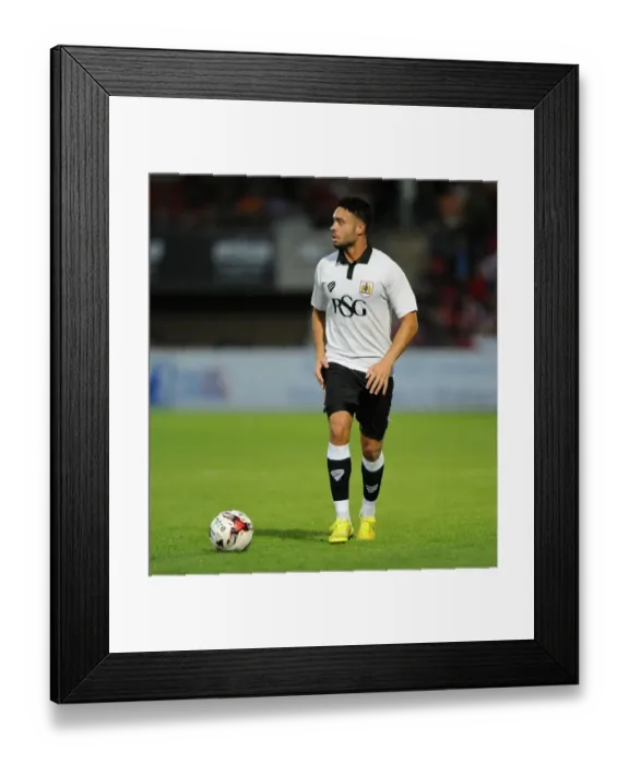 Framed Print : Derrick Williams in Action: Bristol City vs Cheltenham Town, 2014 - Pre-Season Friendly Framed Print : Derrick Williams in Action: Bristol City vs Cheltenham Town, 2014 - Pre-Season Friendly