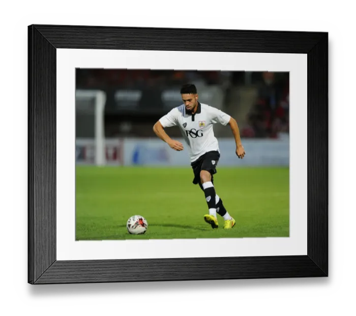 Framed Print : Bristol City's Derrick Williams in Action against Cheltenham Town, 2014 - Pre-Season Friendly Framed Print : Bristol City's Derrick Williams in Action against Cheltenham Town, 2014 - Pre-Season Friendly