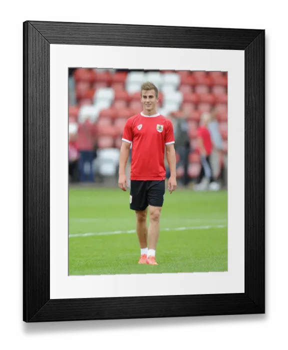 Framed Print : Bristol City's Joe Bryan in Action Against Cheltenham Town, 2014 - Pre-Season Friendly Framed Print : Bristol City's Joe Bryan in Action Against Cheltenham Town, 2014 - Pre-Season Friendly