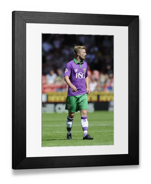 Framed Print : Wade Elliott Scores First Goal of the Season for Bristol City against Sheffield United, Sky Bet League One, 2014