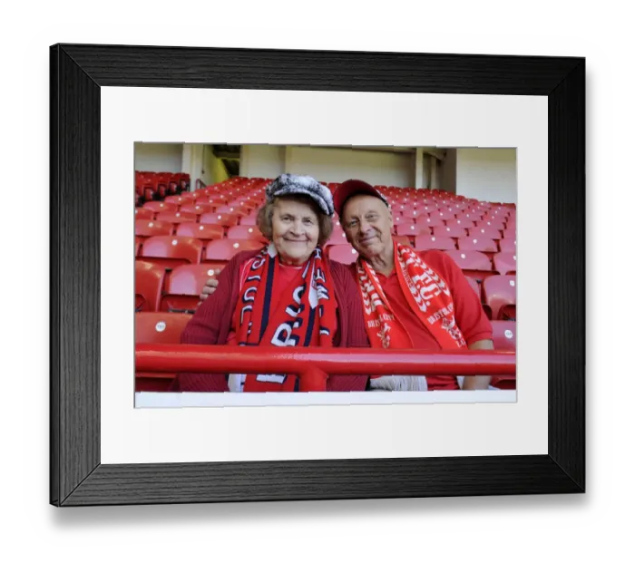 Framed Print : Bristol City Fans at Sheffield United's Bramal Lane for Sky Bet League One Opener, 09 / 08 / 2014