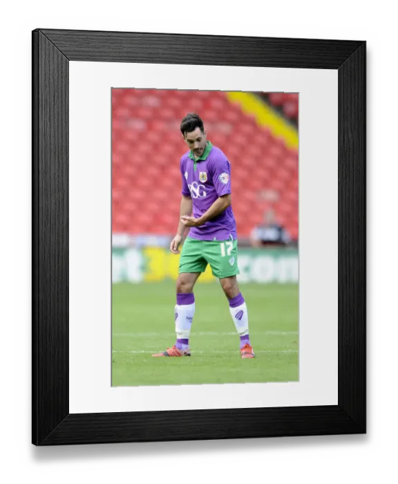 Framed Print : Bristol City's Greg Cunningham in Action at Sheffield United's Bramal Lane (Sky Bet League One Opening Game) Framed Print : Bristol City's Greg Cunningham in Action at Sheffield United's Bramal Lane (Sky Bet League One Opening Game)