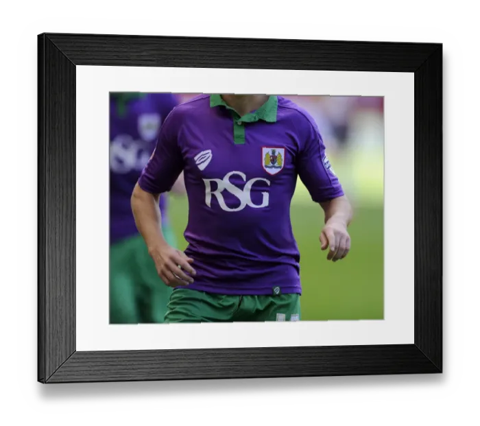 Framed Print : First Game of the Season: Sheffield United vs. Bristol City, Sky Bet League One (09.08.14) - New Purple and Green Shirt