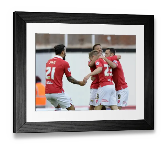 Framed Print : Bristol City v Oxford United 120814 Framed Print : Bristol City v Oxford United 120814