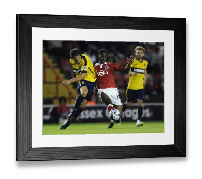 Framed Print : Bristol City vs Oxford United: Jordan Wynter Battles for the Ball Framed Print : Bristol City vs Oxford United: Jordan Wynter Battles for the Ball