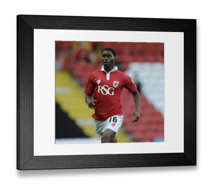 Framed Print : Bristol City's Jordan Wynter in Action against Oxford United in Capital One Cup First Round at Ashton Gate Framed Print : Bristol City's Jordan Wynter in Action against Oxford United in Capital One Cup First Round at Ashton Gate