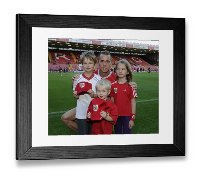 Framed Print : Bristol City vs Oxford United: Capital One Cup Clash at Ashton Gate Framed Print : Bristol City vs Oxford United: Capital One Cup Clash at Ashton Gate