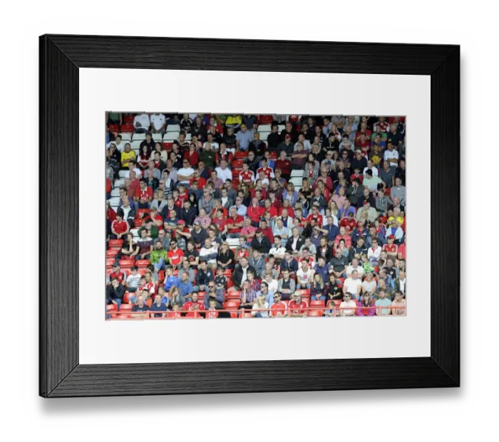 Framed Print : Bristol City Fans in Full Throat at Ashton Gate: Bristol City vs Colchester United, Sky Bet League One