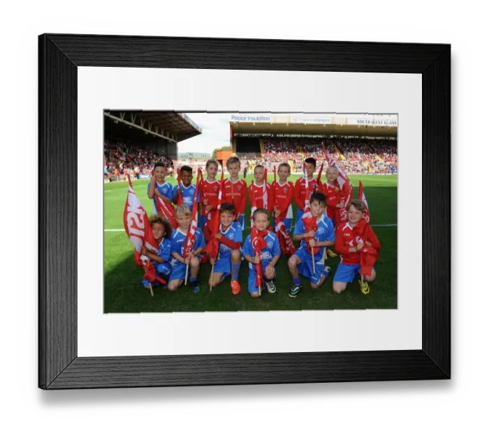 Framed Print : Bristol City FC: Milton Nomads Flagbearers at Ashton Gate during Sky Bet League One Match Framed Print : Bristol City FC: Milton Nomads Flagbearers at Ashton Gate during Sky Bet League One Match