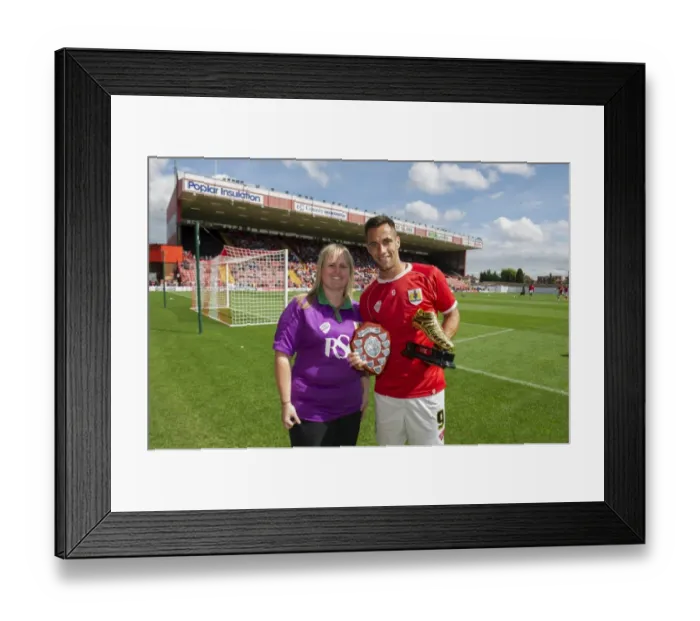 Framed Print : Bristol City's Sam Baldock Receives Golden Boot after Impressive Performance against Colchester United