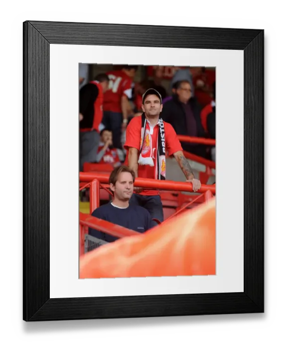 Framed Print : Bristol City Fans Passion: Sky Bet League One Showdown at Ashton Gate vs Colchester United (August 16, 2014) Framed Print : Bristol City Fans Passion: Sky Bet League One Showdown at Ashton Gate vs Colchester United (August 16, 2014)