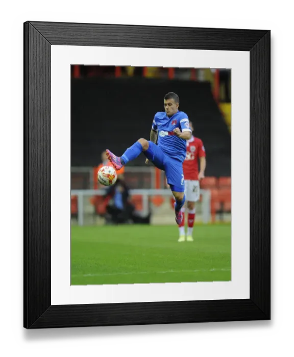 Framed Print : Bristol City vs Leyton Orient: Dean Cox in Action at Ashton Gate, 2014 Framed Print : Bristol City vs Leyton Orient: Dean Cox in Action at Ashton Gate, 2014