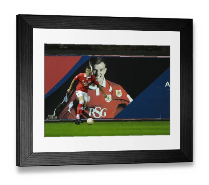 Framed Print : Aden Flint's Unwavering Determination: The Bristol City Footballer Faces Leyton Orient Framed Print : Aden Flint's Unwavering Determination: The Bristol City Footballer Faces Leyton Orient