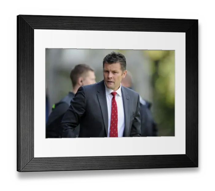 Framed Print : Steve Cotterill Leads Bristol City at Rochdale's Spotland Stadium, Sky Bet League One (August 2014) Framed Print : Steve Cotterill Leads Bristol City at Rochdale's Spotland Stadium, Sky Bet League One (August 2014)