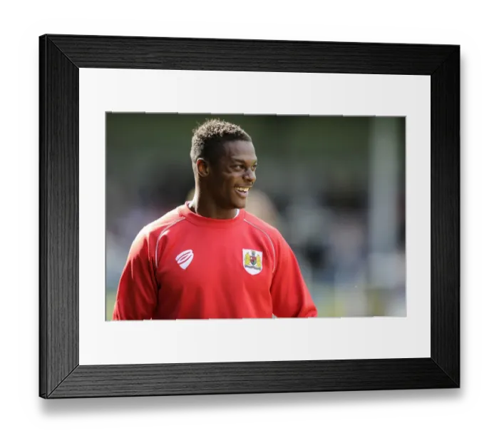 Framed Print : Kieran Agard Scores for Bristol City at Rochdale's Spotland Stadium, 2014 Framed Print : Kieran Agard Scores for Bristol City at Rochdale's Spotland Stadium, 2014