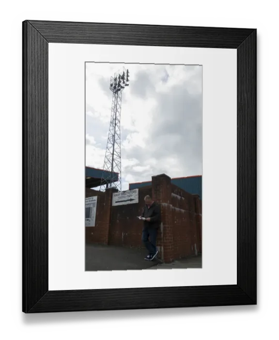 Framed Print : Bristol City vs. Rochdale: A Football Rivalry at Spotland Stadium (August 2014) Framed Print : Bristol City vs. Rochdale: A Football Rivalry at Spotland Stadium (August 2014)