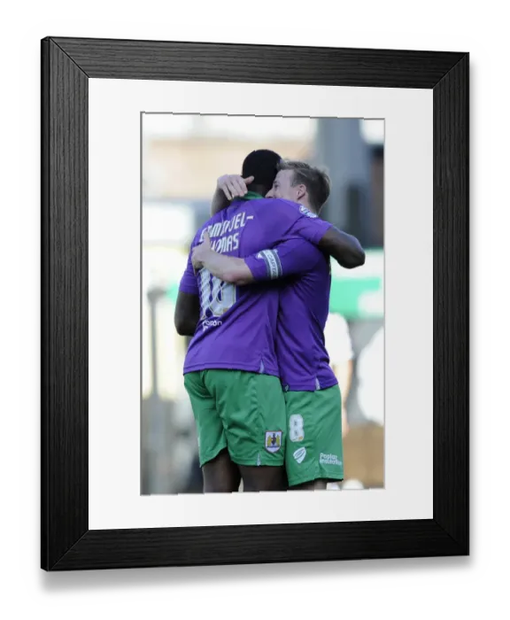 Framed Print : Late Drama: Wade Elliott and Jay Emmanuel-Thomas Celebrate Last-Minute Win for Bristol City over Notts County Framed Print : Late Drama: Wade Elliott and Jay Emmanuel-Thomas Celebrate Last-Minute Win for Bristol City over Notts County
