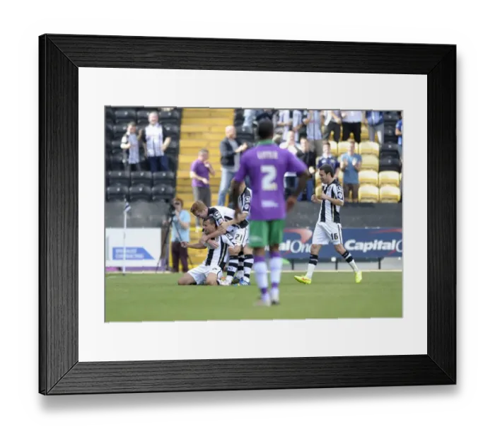 Framed Print : Zeli Ismail's Thrilling Goal: Notts County vs. Bristol City, Sky Bet League One, 2014 - Team Celebration