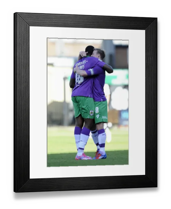 Framed Print : Last-Minute Thriller: Elliott and Emmanuel-Thomas Celebrate Dramatic Win for Bristol City over Notts County Framed Print : Last-Minute Thriller: Elliott and Emmanuel-Thomas Celebrate Dramatic Win for Bristol City over Notts County