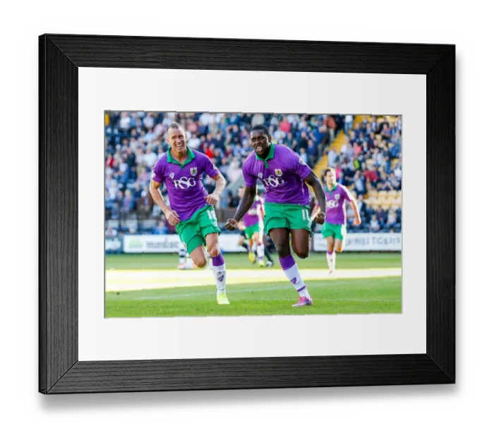 Framed Print : Jay Emmanuel-Thomas Last-Minute Penalty: Bristol City Secures 1-2 Victory Over Notts County Framed Print : Jay Emmanuel-Thomas Last-Minute Penalty: Bristol City Secures 1-2 Victory Over Notts County