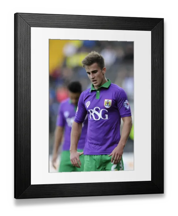 Framed Print : Bristol City's Joe Bryan in Action during Sky Bet League One Match against Notts County (2014) Framed Print : Bristol City's Joe Bryan in Action during Sky Bet League One Match against Notts County (2014)