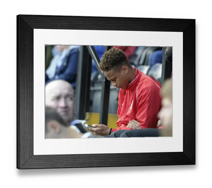 Framed Print : Bobby Reid in Action: Notts County vs. Bristol City, Sky Bet League One (August 2014) Framed Print : Bobby Reid in Action: Notts County vs. Bristol City, Sky Bet League One (August 2014)