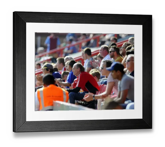 Framed Print : Minutes of Silence: Bristol City vs. Scunthorpe United, Sky Bet League One, Ashton Gate