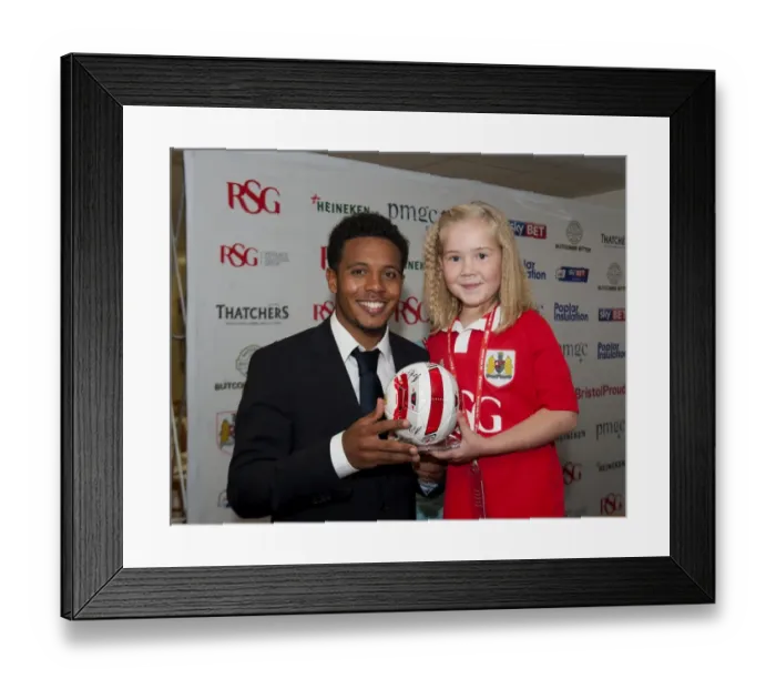 Framed Print : Korey Smith's Dominant Performance: Bristol City vs Scunthorpe United, September 6, 2014 Framed Print : Korey Smith's Dominant Performance: Bristol City vs Scunthorpe United, September 6, 2014