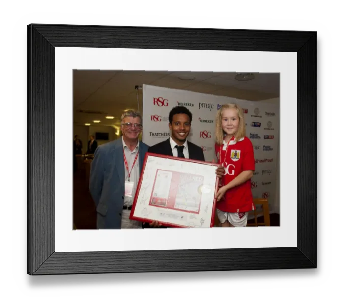 Framed Print : Bristol City's Korey Smith Shines: Triumph Over Scunthorpe United, September 6, 2014 Framed Print : Bristol City's Korey Smith Shines: Triumph Over Scunthorpe United, September 6, 2014