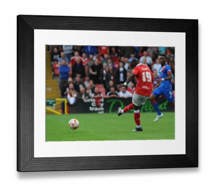 Framed Print : Bristol City's Kieran Agard Scores the Winning Goal Against Doncaster Rovers